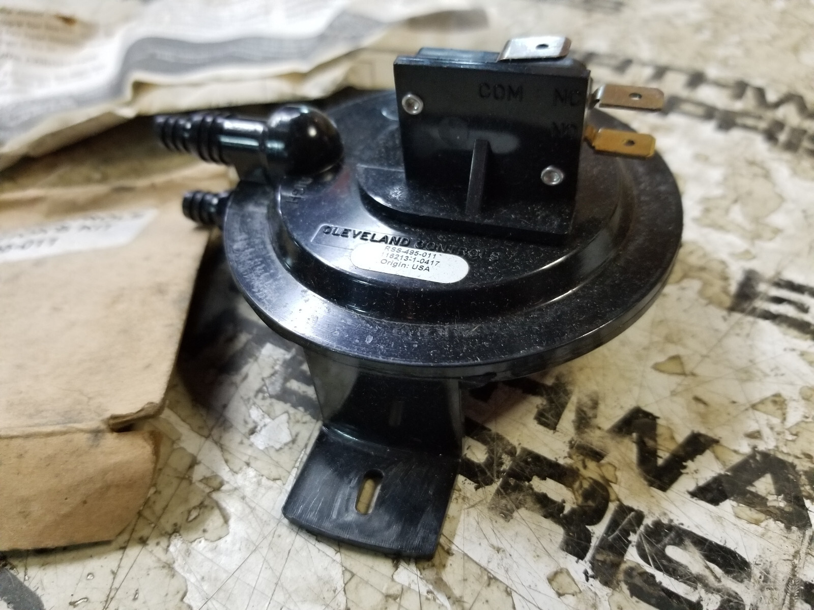 RSS Universal Air Switch, Adjustable RSS-495-011 .2