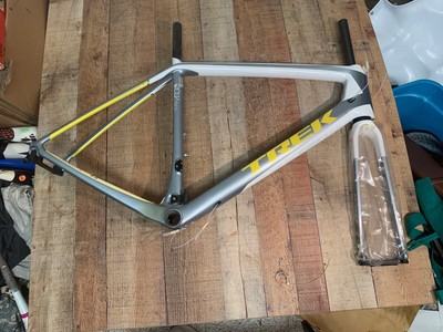 trek madone 5.6