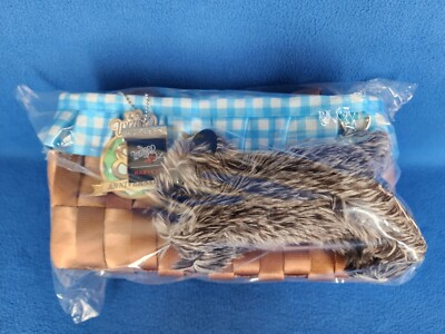 Harveys Seatbelt Wizard of Oz Dorothy Toto Plush w Basket Tote In Hand