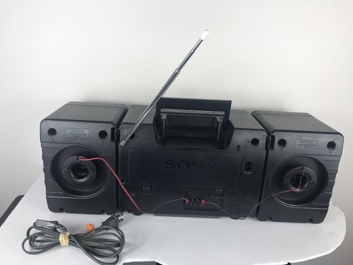 Vintage Sony CFS-1030 Ghetto Blaster Boombox AM/FM/Cassette AS IS/FOR PARTS