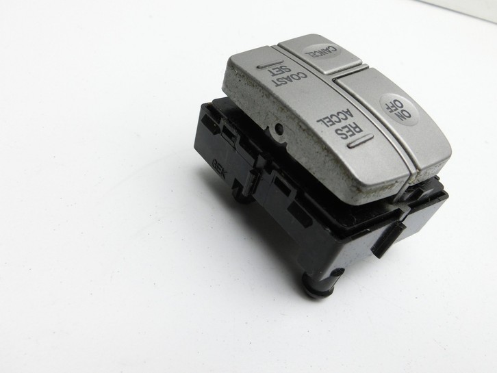 Hyundai IX55 09-11 Tempomat Schalter Tasten Bedienung Lenkrad Hyundai IX55 09-11 09.02.2012 gebraucht Vorschau 3