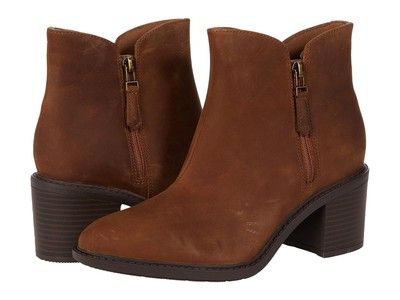 

Женские ботинки Clarks Scene Zip