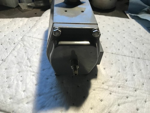 Ultraflo 100-090 Double Acting 140PSI actuator