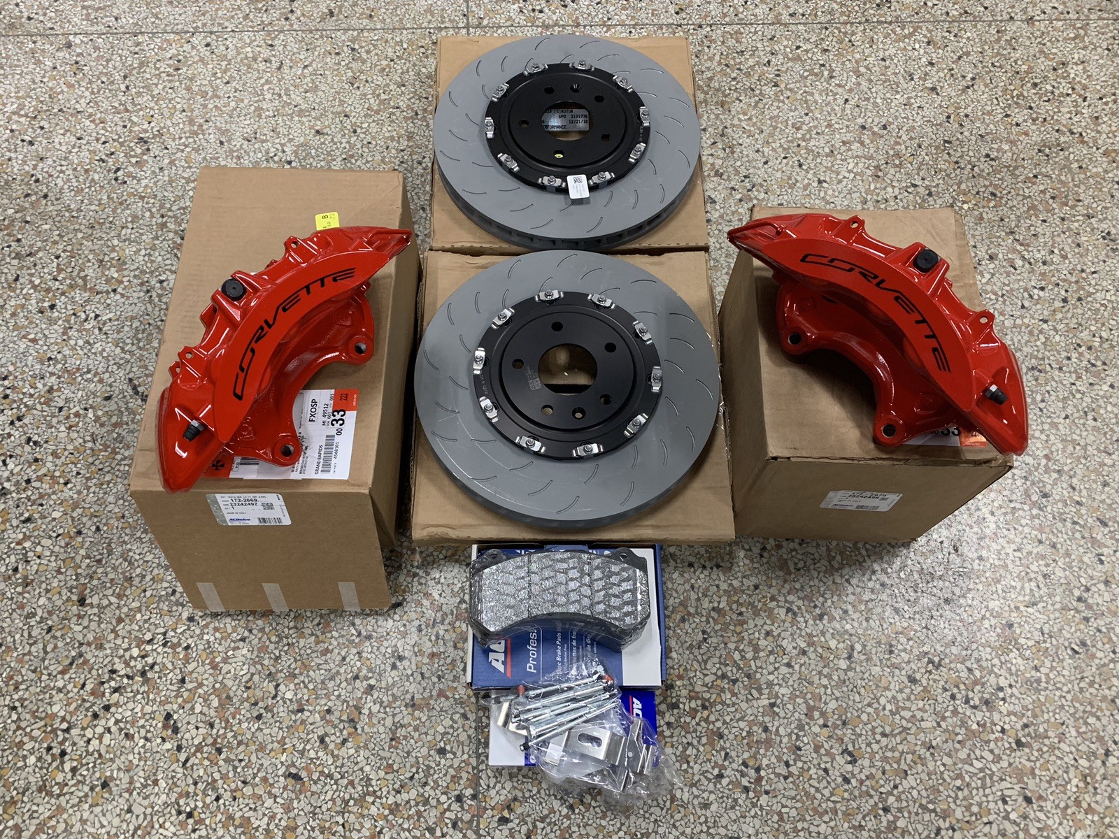 GM 201519 Chevy Corvette Z51 Z06 Front Red Brembo 6 Piston Brake