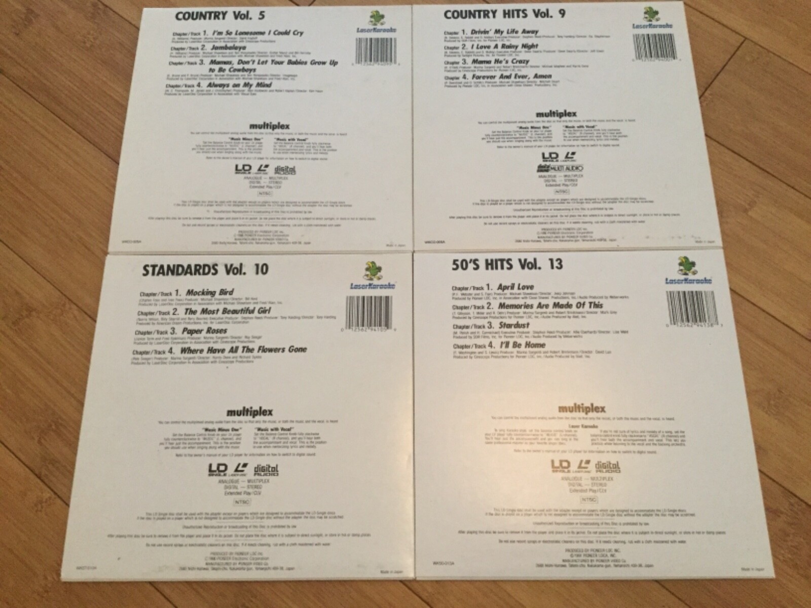 Pioneer Laser Karaoke Video Sing Along 4 LaserDIscs 50’s (1), STDS (1), CTRY (2)