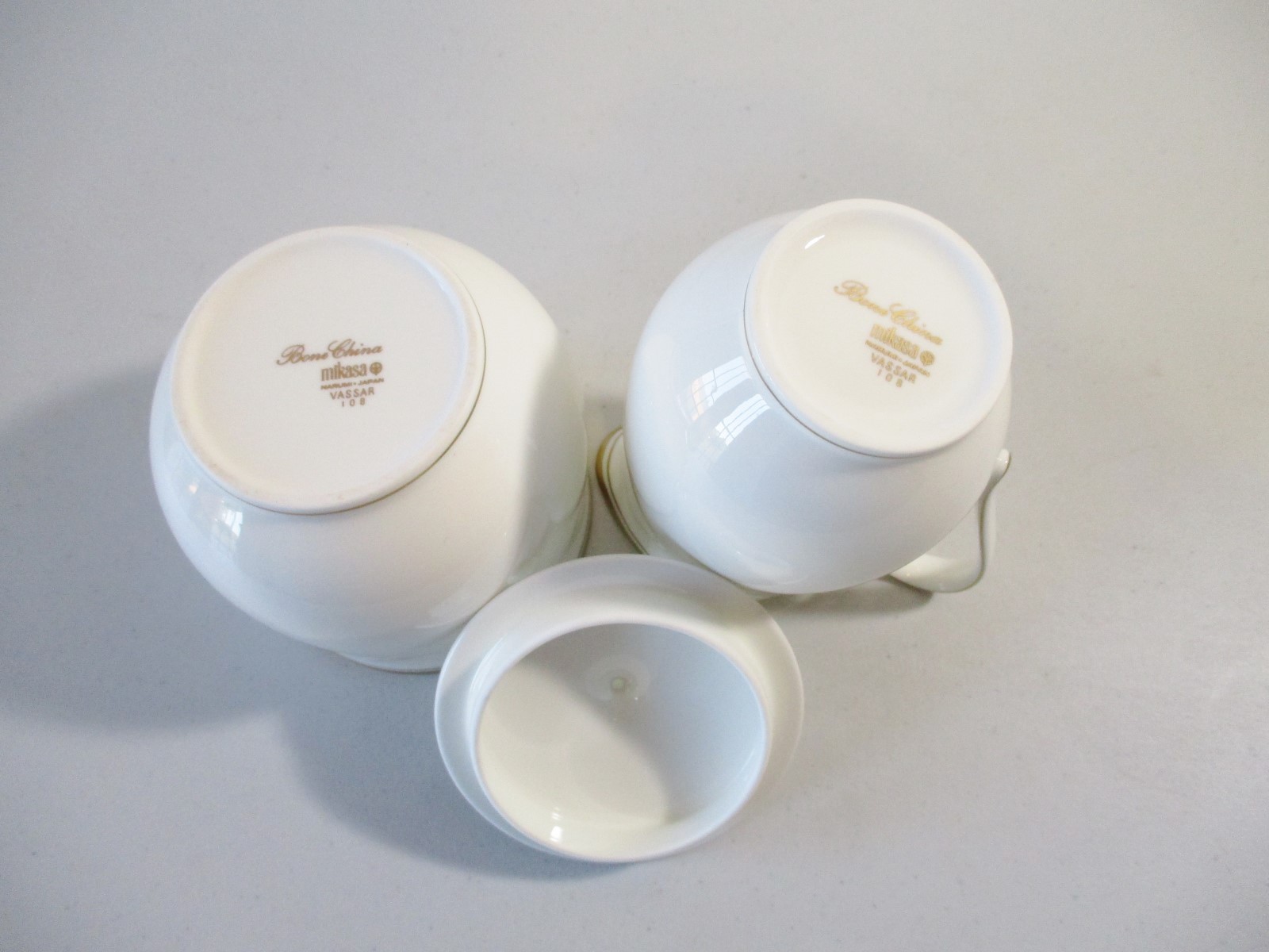 Mikasa Vassar 108 Creamer & Sugar