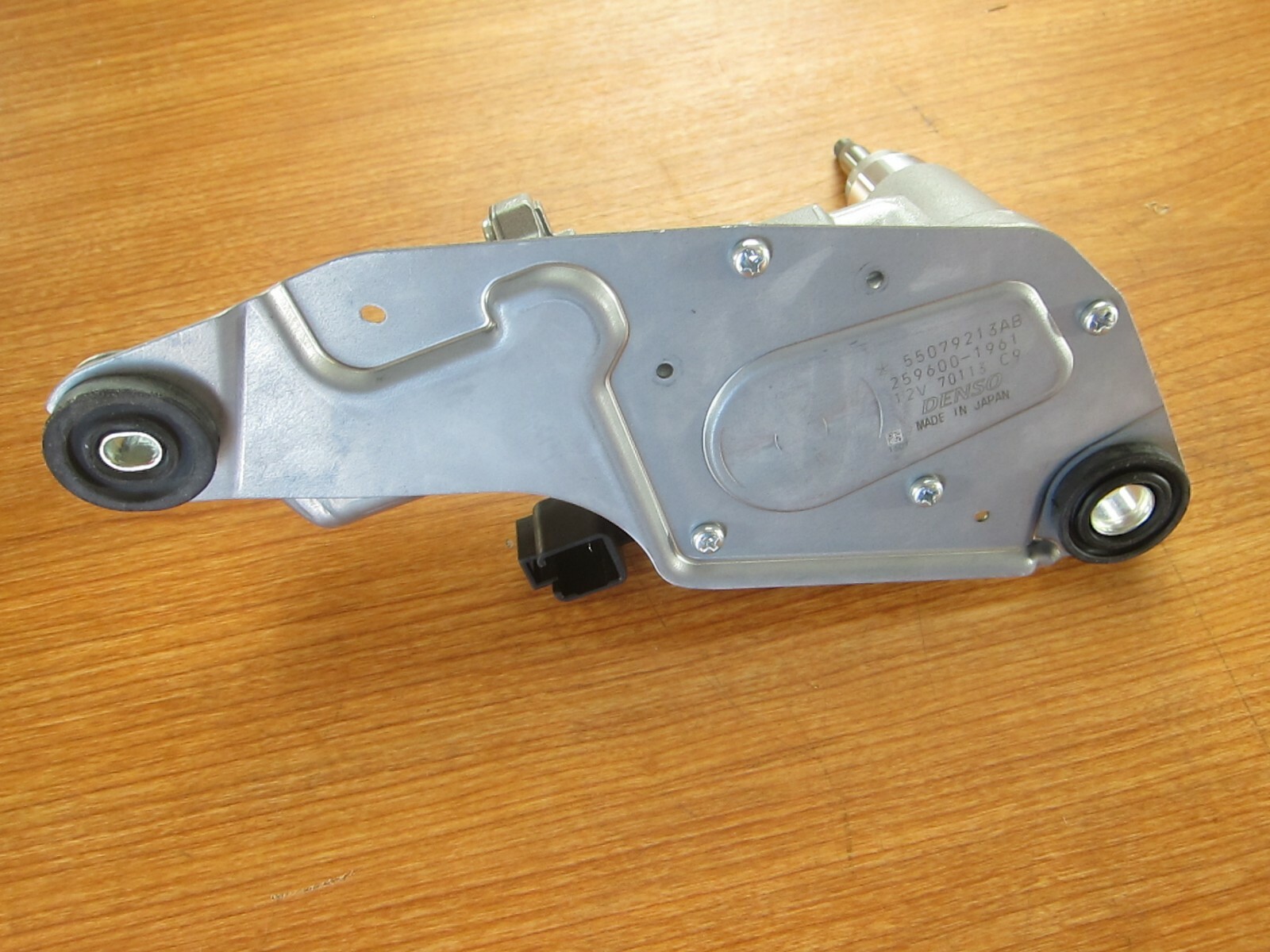 20112013 Jeep Grand Cherokee Rear Liftgate Wiper Motor New Mopar OEM