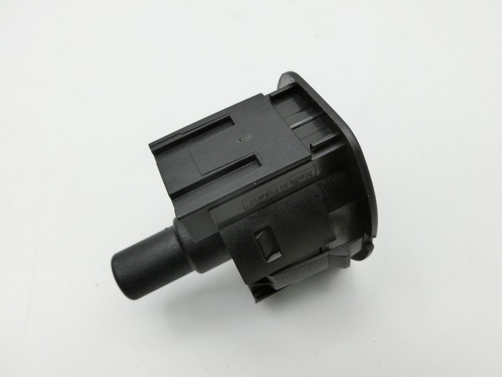Range Rover Sport LS 10-13 Schalter Airbag On Off Range Rover Sport LS 10-13 21.10.2009 YWL500050PVJ gebraucht Vorschau 4