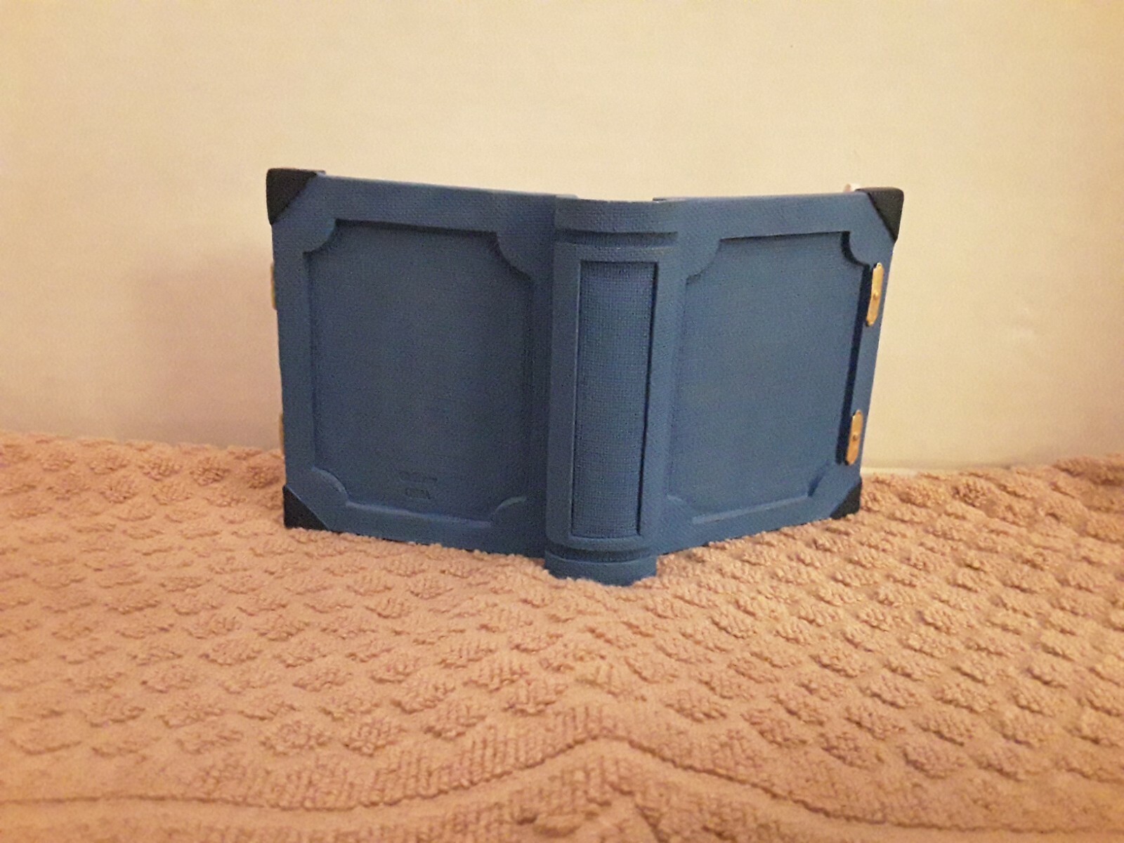 Disney Beauty and the Beast Belle PICTURE FRAME Photo Holder Story Book-NWT