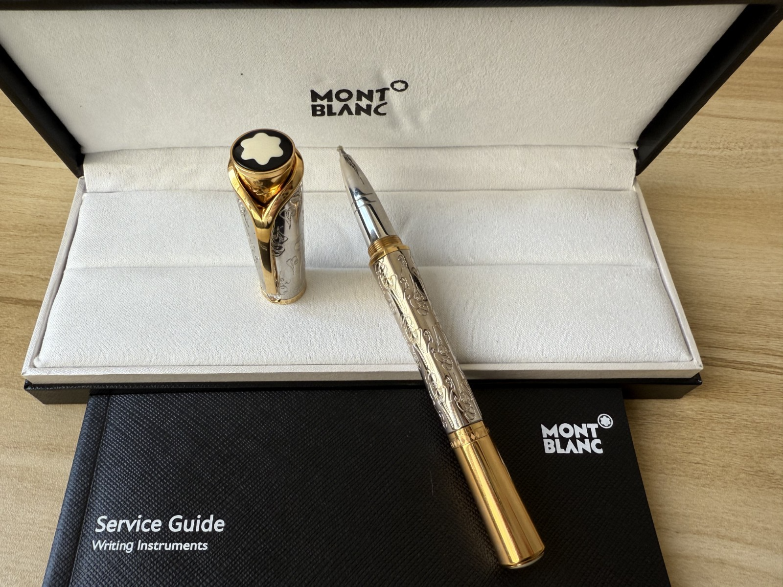 Luxurious Montblanc Rollerball Pen with box{Black Ink}Silver