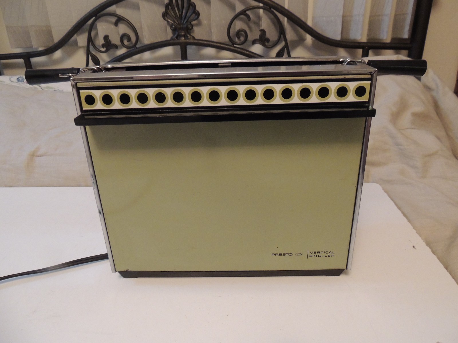 Vintage PRESTO Vertical Broiler Avacado Green Works Retro
