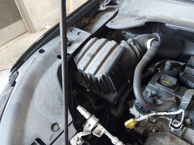 Used Air Cleaner Assembly fits: 2021 Jeep Compass  Grade A