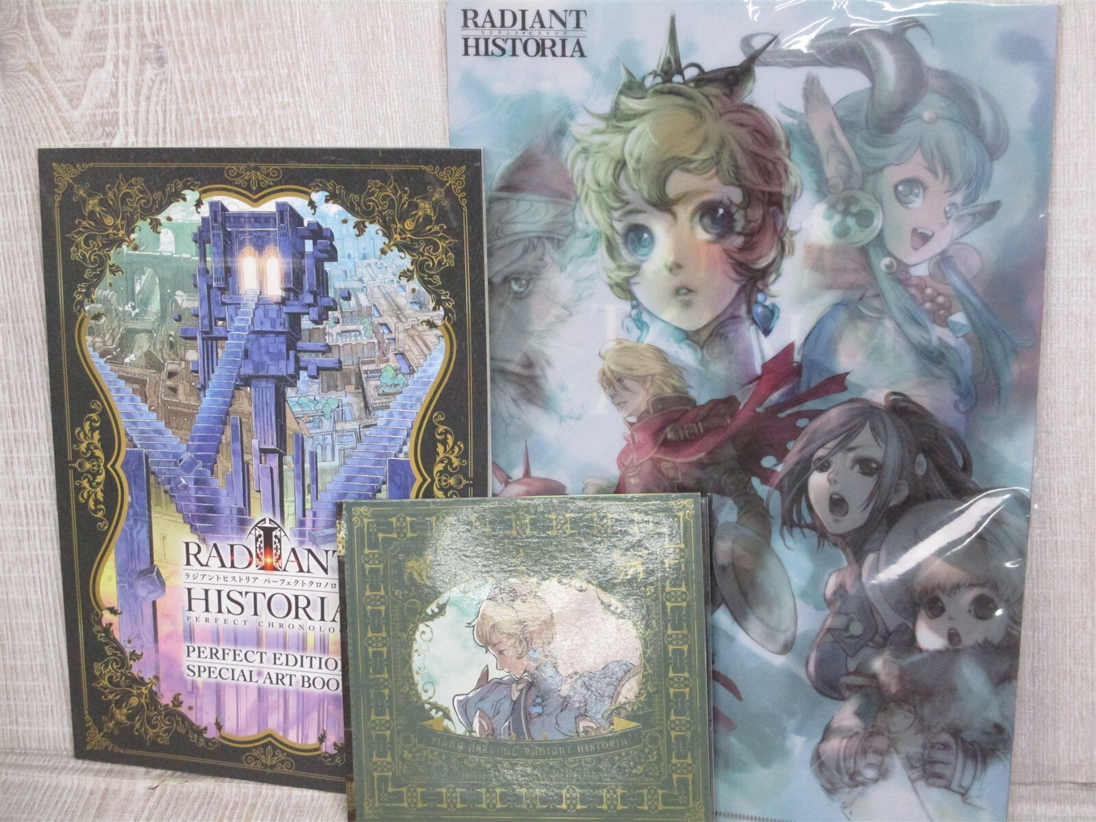 RADIANT HISTORIA PERFECT CHRONOLOGY 欧州版 Radiant-Historia-3DS-LE_03-22-
