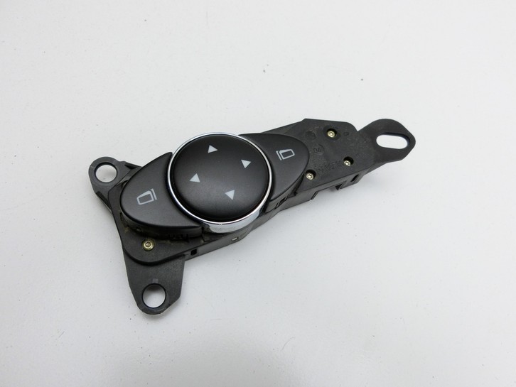 Mercedes W211 E200 02-06 Schalter Links für Sitzverstellung Links Vorne Mercedes W211 E200 02-06 27.02.2003... Vorschau 2