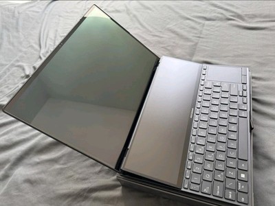 ASUS ZenBook Pro 14 Duo ( OLED ) UX8402Z 14.5" 512GB SSD Intel Core i7 12th Gen