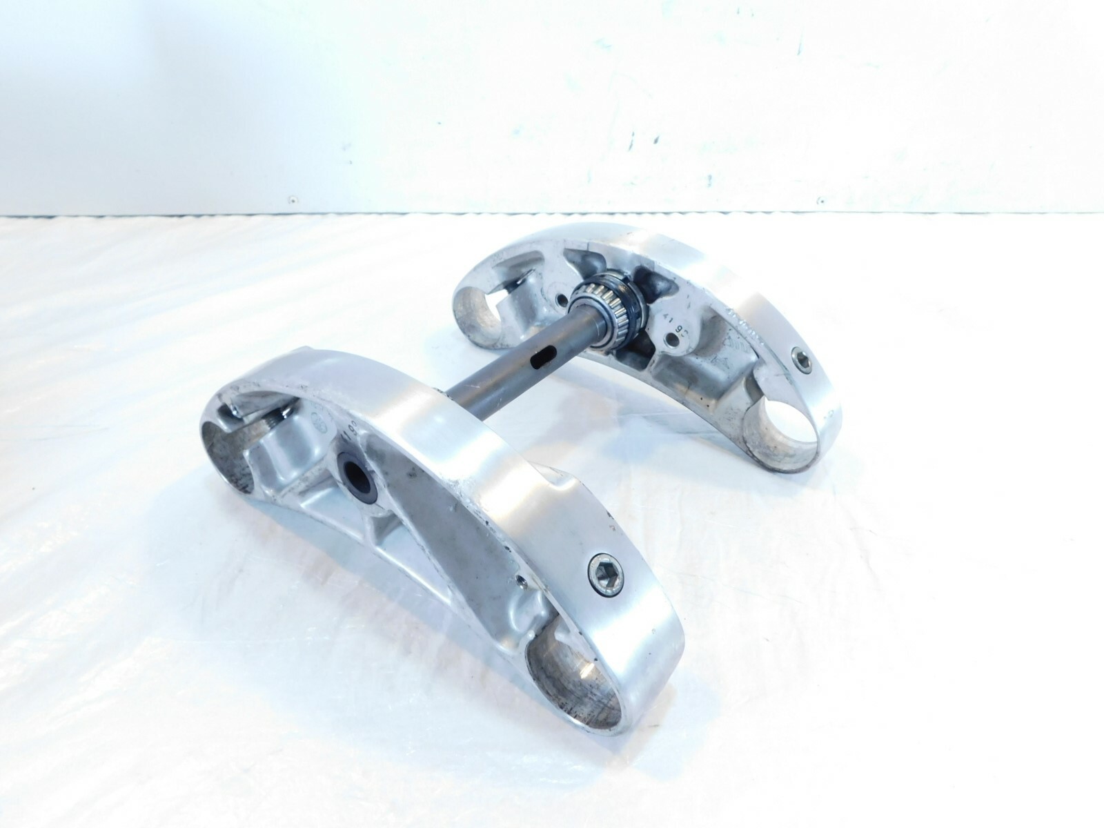 2000 Victory V92 Sport Cruiser Front Fork Shock Mount
