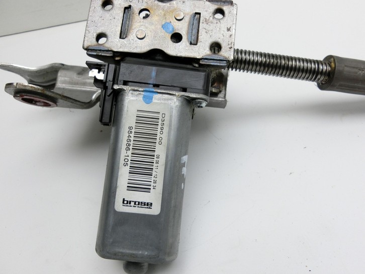 Audi A5 8F Cabrio 09-12 Stellmotor für Elektr. Sitzverstellung Links Vorne Audi A5 8F Cabrio 09-12 25.08.2011... Vorschau 2
