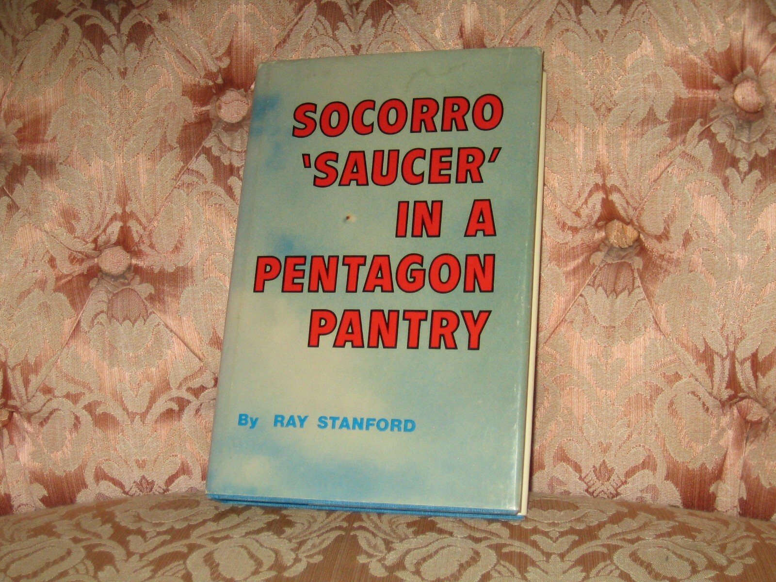 洋書 Socorro Saucer by Ray Stanford Amazon.com: Socorro saucer: 9780006353195: Ray Stanford: Books
