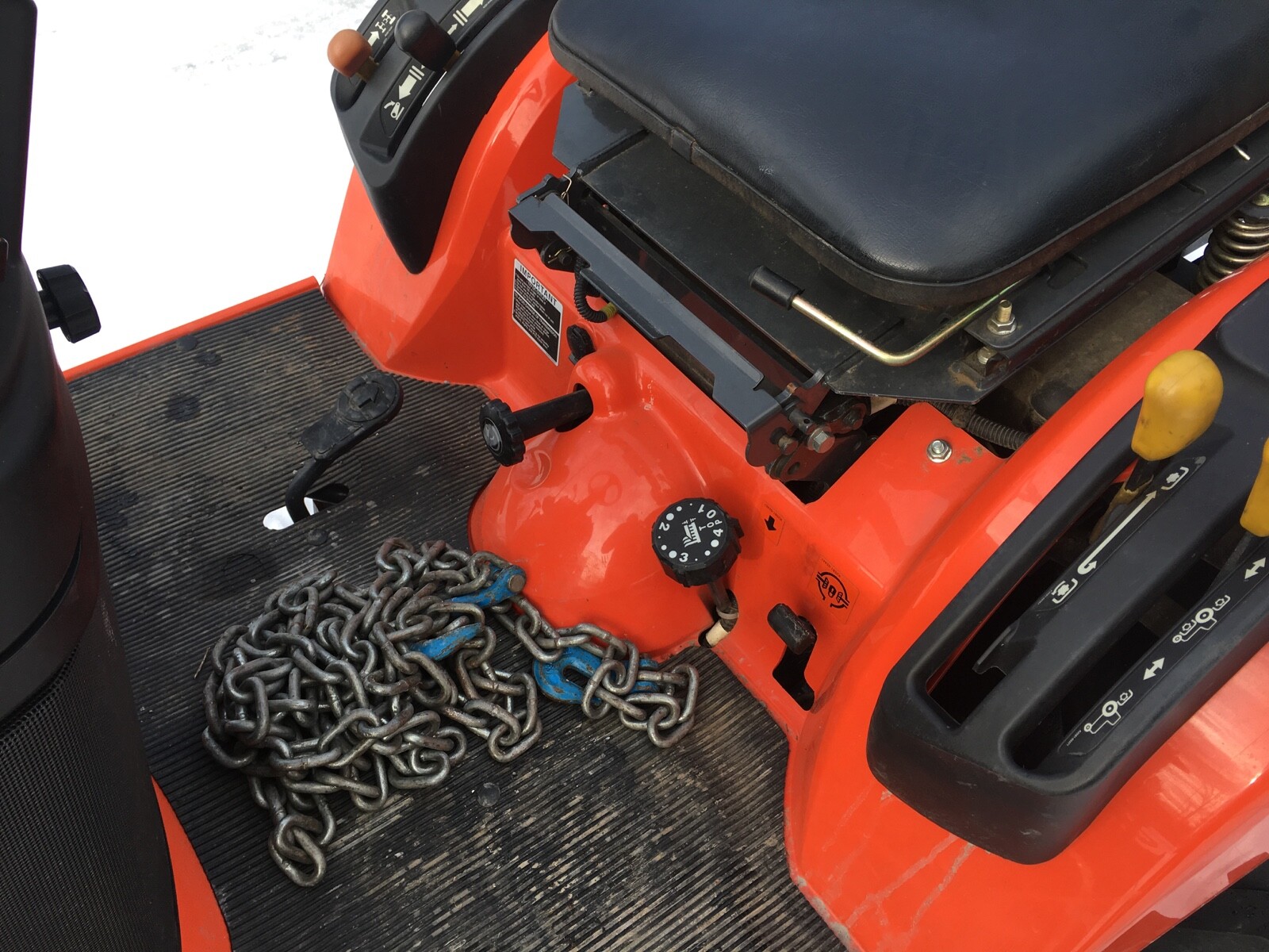 2006 BX 24 KUBOTA - LOW HOURS with Brush Hog, Backblade and York Rake