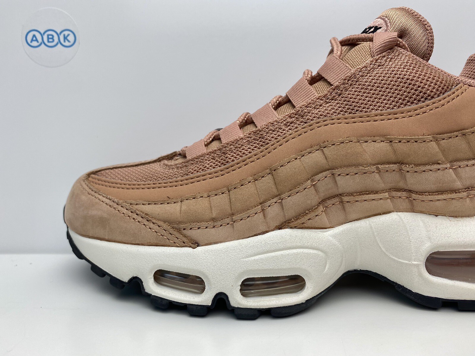 nike 95 suede