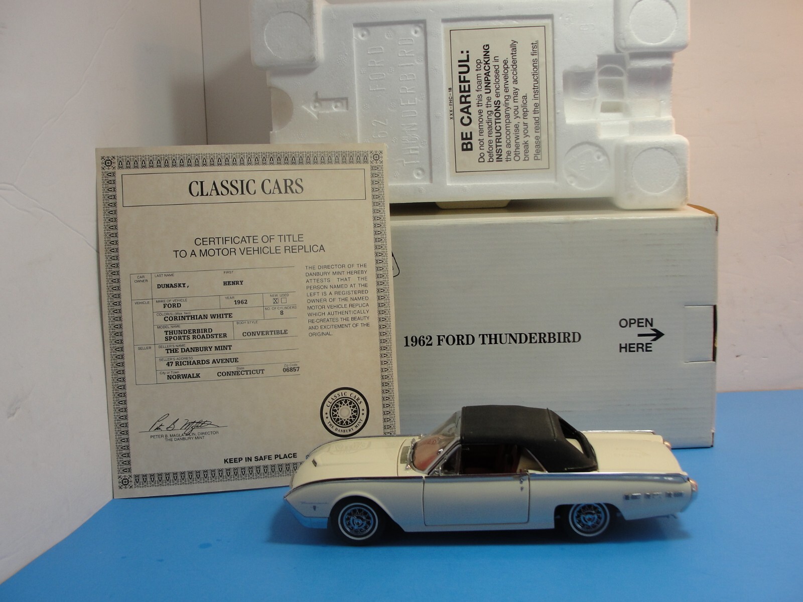 ミニカー 2889 The Danbury Mint Ford Thunderbird DANBURY MINT 1958 FORD THUNDERBIRD CONVERTIBLE ** READ