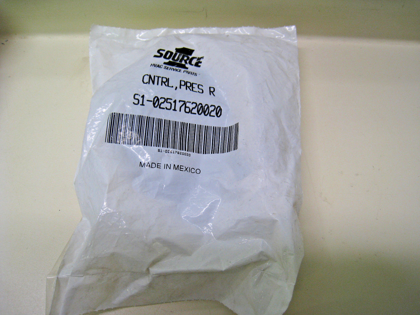 NEW SOURCE1 / YORK S1-02517620020 CONTROL PRESSURE FREE
