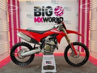 Ducati Desmo 450 2025 - Only 7 Hours - Full Akropovic