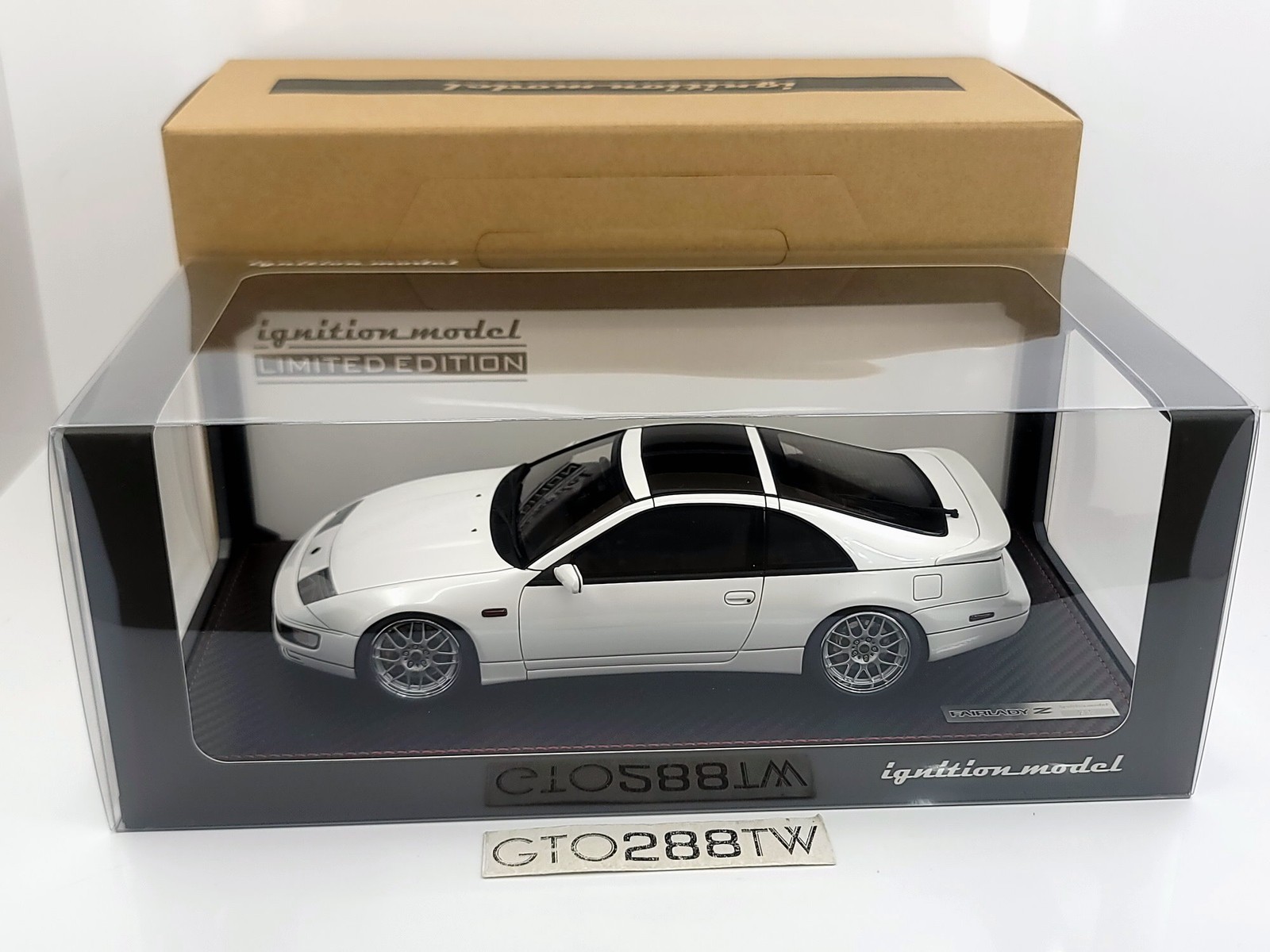 Ignition Model(IG) 1:18 Nissan Fairlady Z 300ZX(Z32) 2by2
