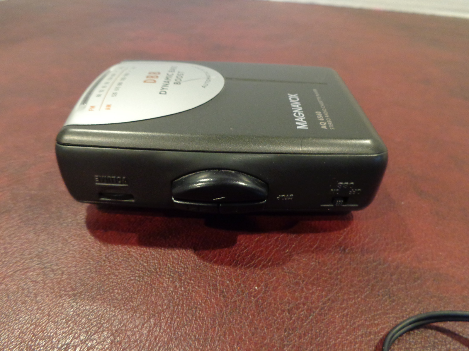 Magnavox AQ6560 Cassette Player AM/FM Stereo Tuner Bass Boost w/ Headphones