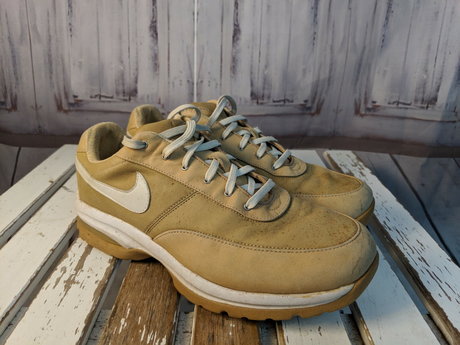 Nike Gold 8 sneakers womens shoes golf cleats 313468-212 tan