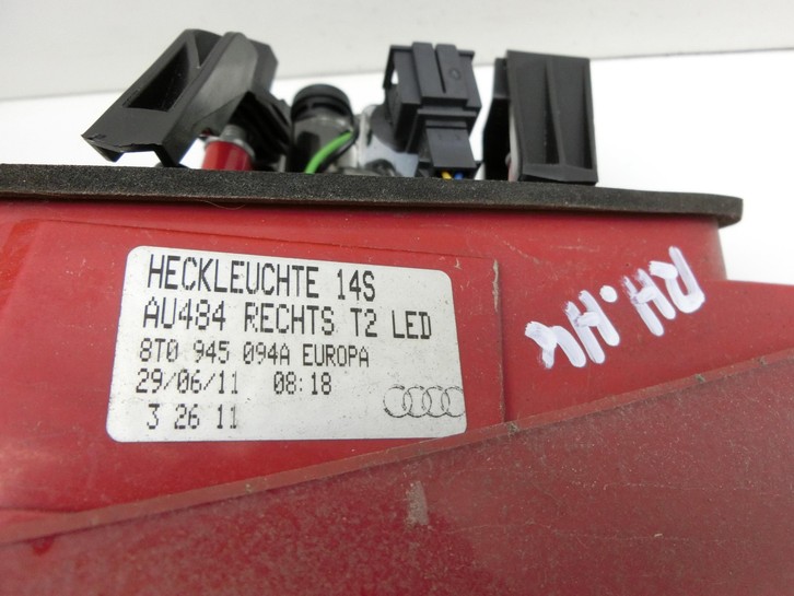 Audi A5 8F Cabrio 09-12 Cabrio Rückleuchte Heckleuchte Klappe Rechts Audi A5 8F Cabrio 09-12 25.08.2011 8T0945094A... Vorschau 3