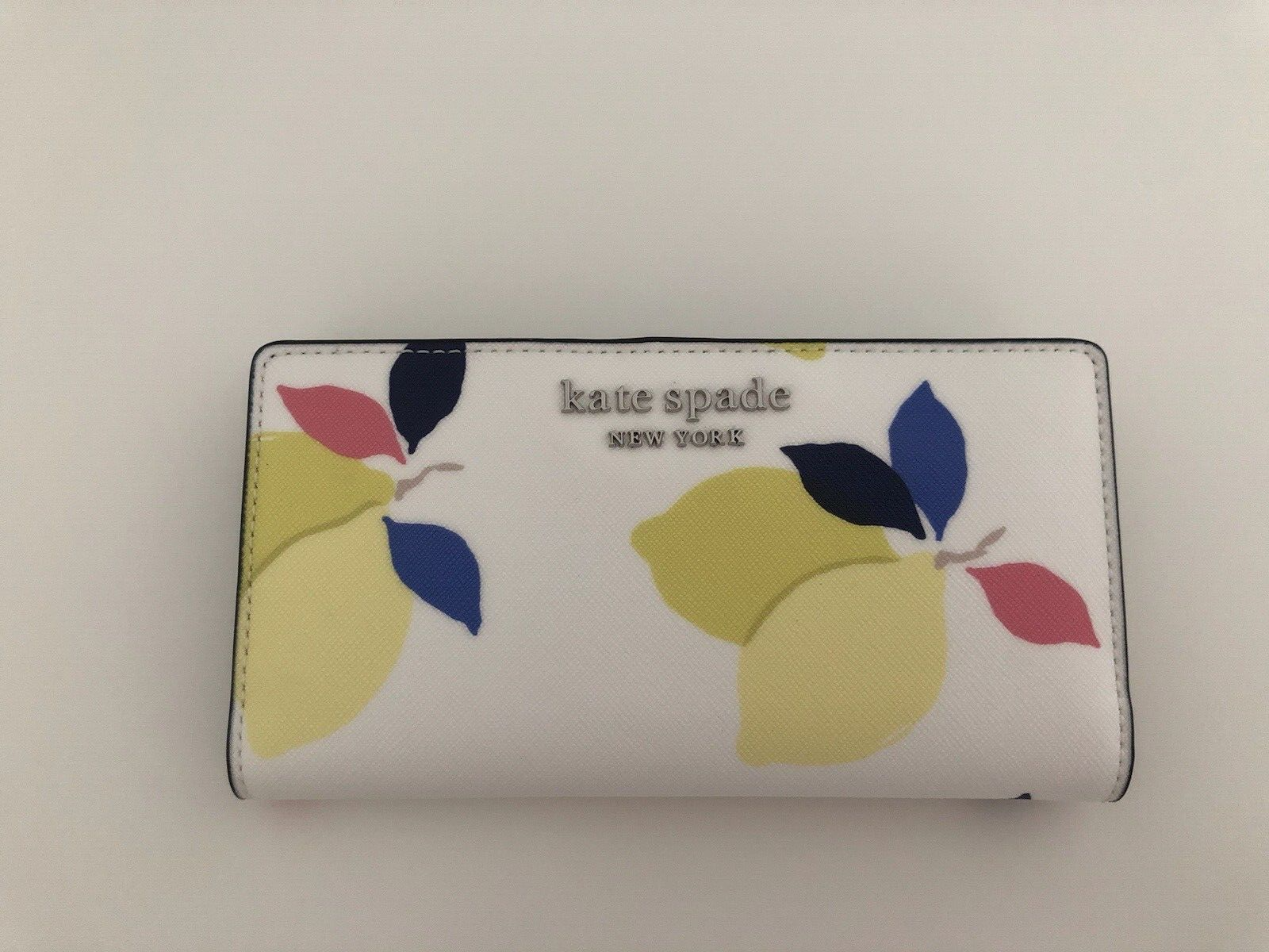 Kate Spade New York NWT Cameron Large Slim Bifold Wallet