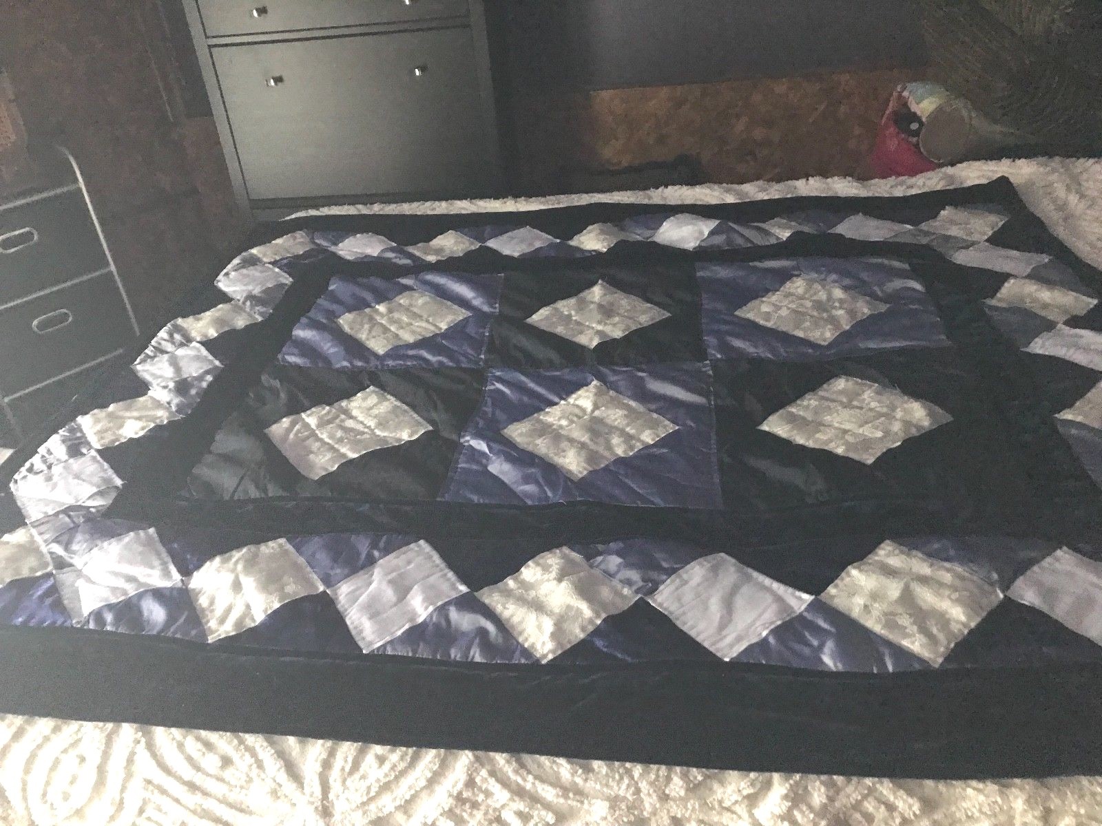 VTG Sonoma Blue White Velvet Feel 50x60 Unused Throw Lap Quilt Quilted