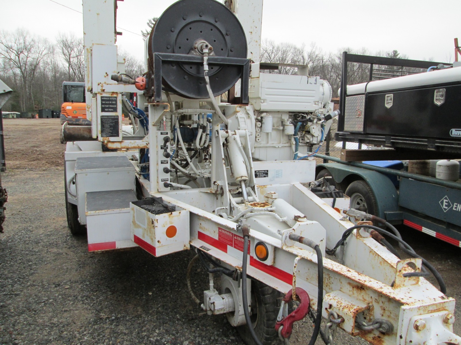 ALTEC AD-108 UNDERGROUND CABLE PULLER SELF-PROPELLED