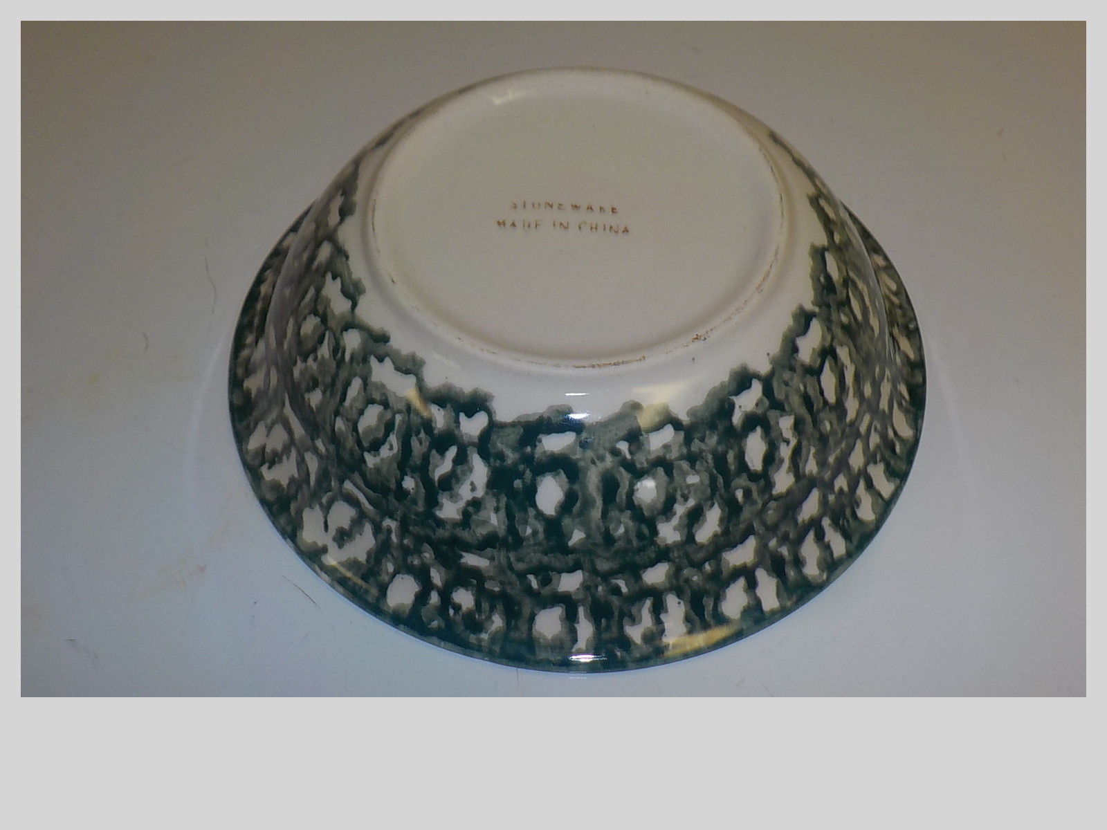 Stoneware Green Spongeware Trim Bowl Apple in Center 8''