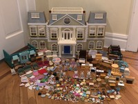 cloverleaf manor gift set