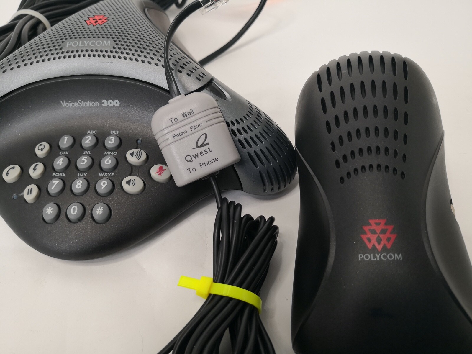 Polycom VoiceStation 300 220-17910-001 IP Business Conference Telephone
