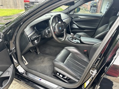 image 4 of interior