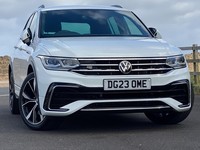 2023 Volkswagen Tiguan 2.0 TSI 4Motion R-Line DSG - Virtual Cockpit & Apple CarP