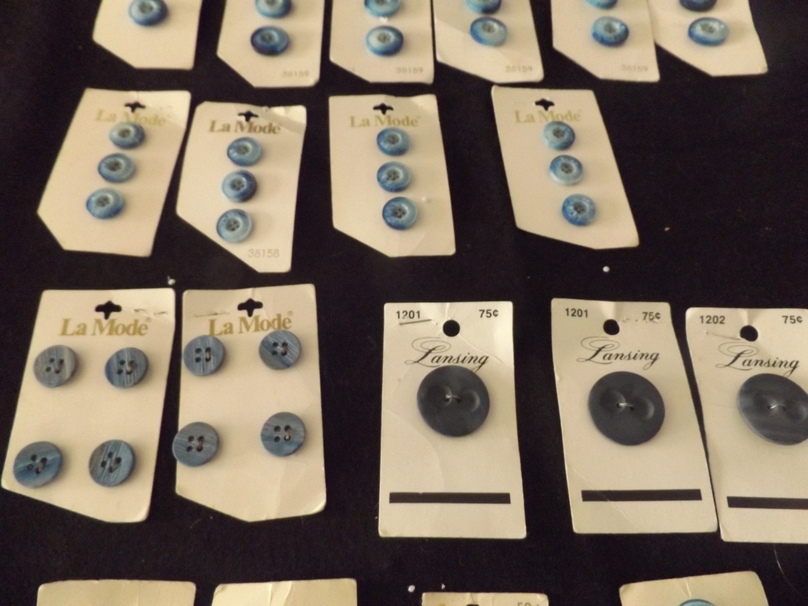 Vintage Buttons Lot On Cards  BLUE Sewing Craft Buttons