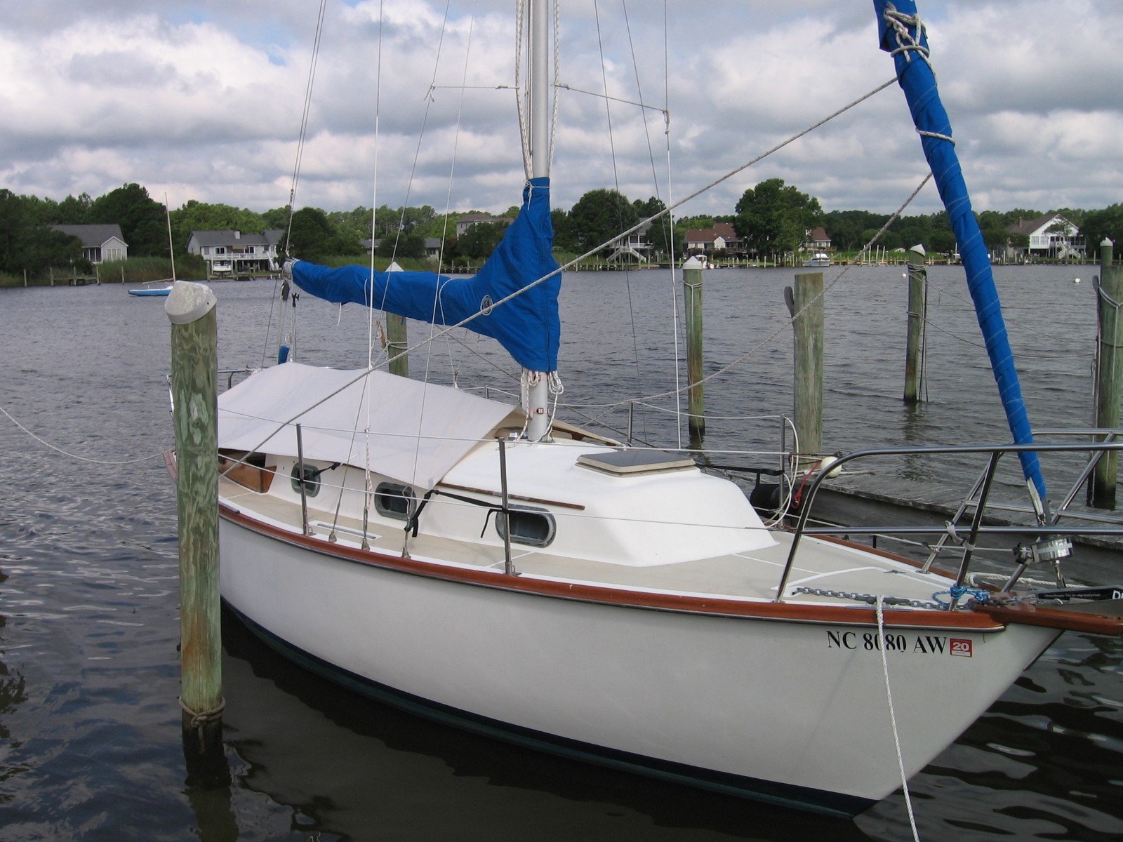 1982 Cape Dory 25D sail boat