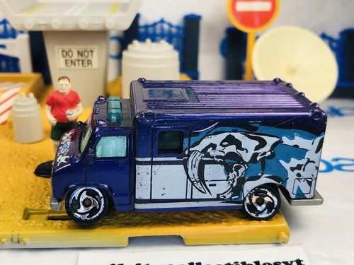 希少！激レア！当時物！JO-HAN FUNNY AMBULANCE 6-41 KIT REVIEW JoHan Fire Rescue Ambulance - YouTube