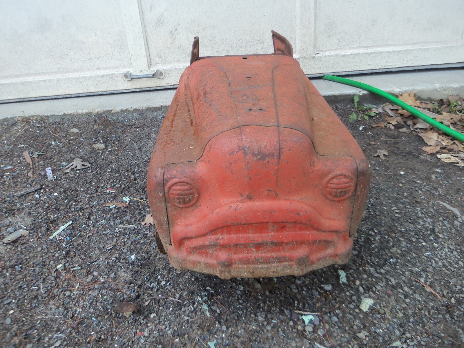 vintage murray pedal car sad face fire truck