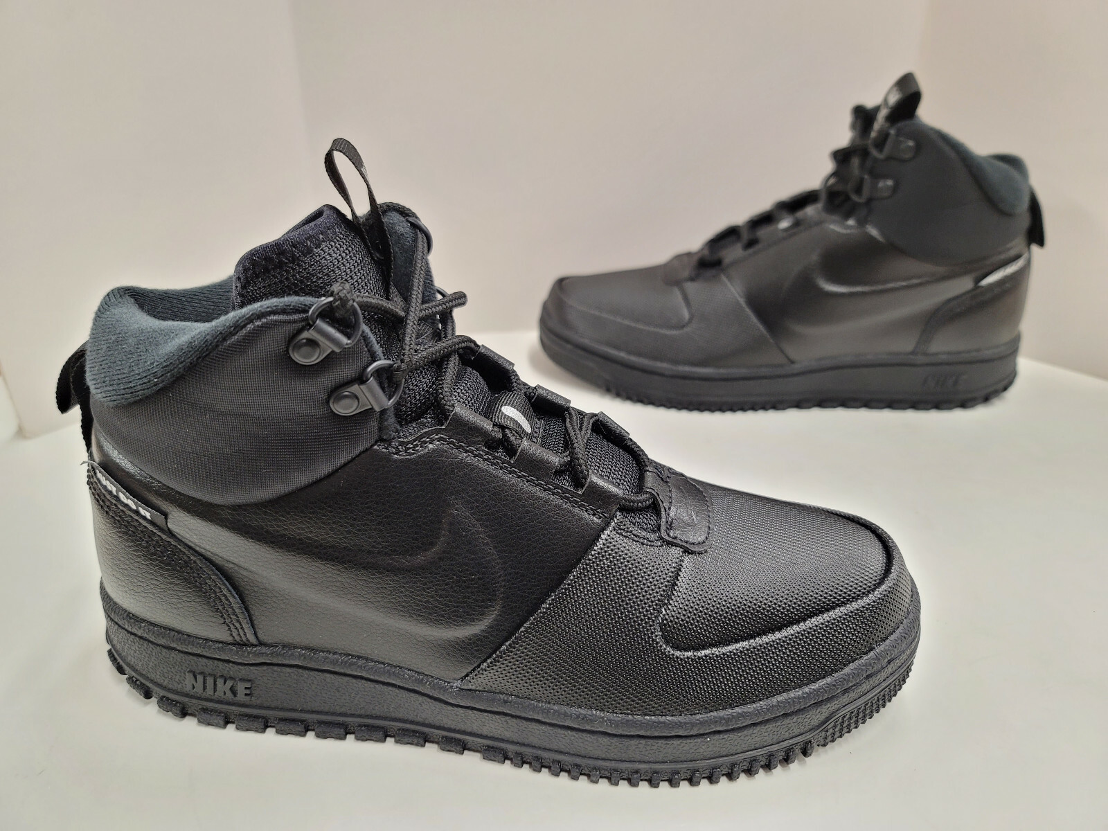 nike path winter black white