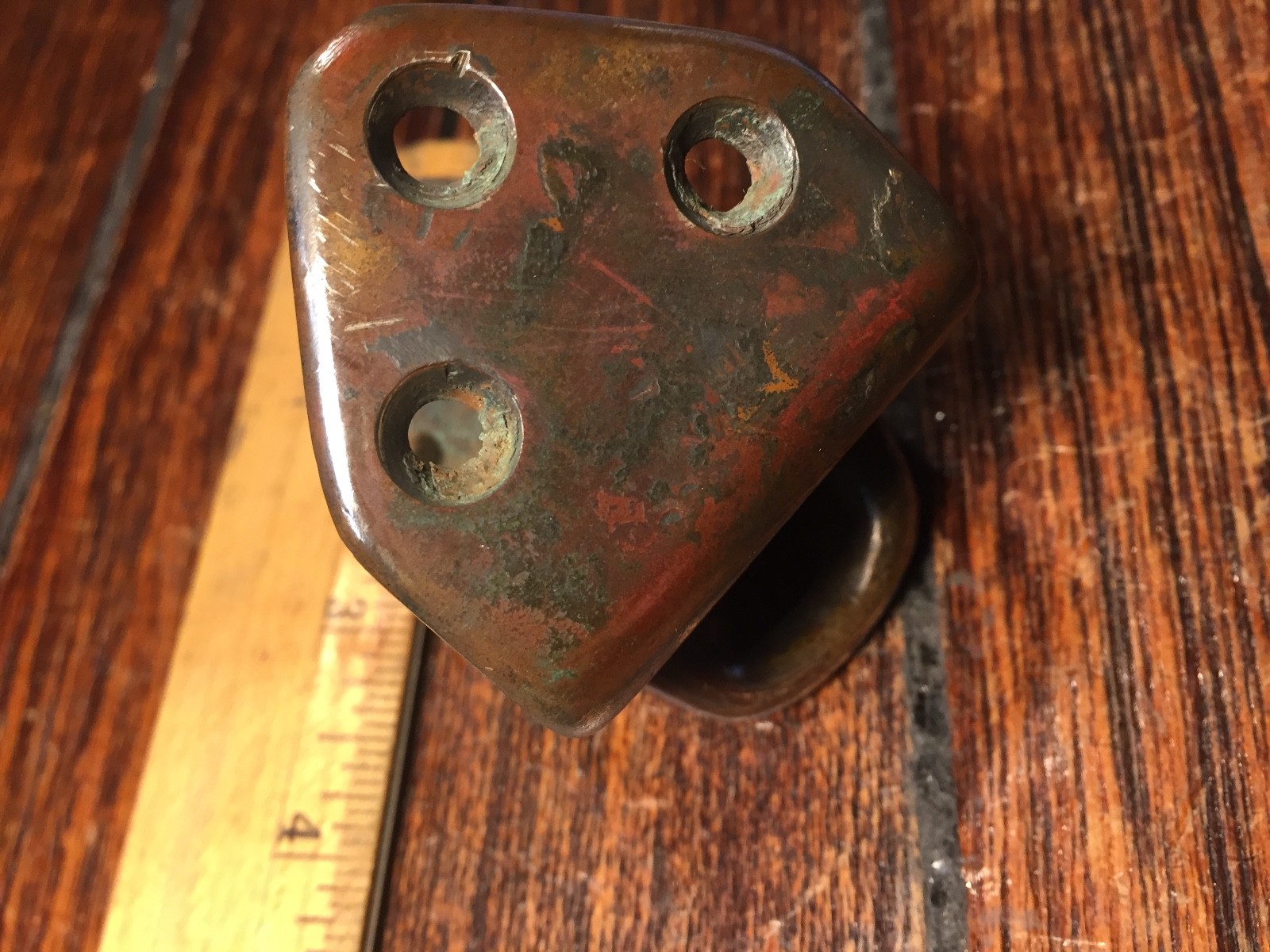 VINTAGE CAST BRONZE BOOM BAIL INSIDE THROAT MEASURES 2 1/8