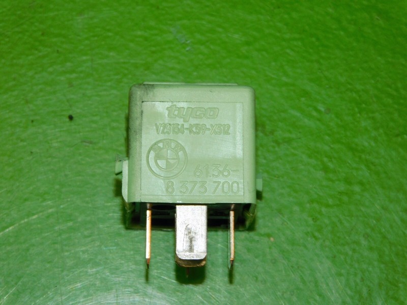 02-06 Mini Cooper S R53 OEM 8373700 green 12V multi use relay control ONE