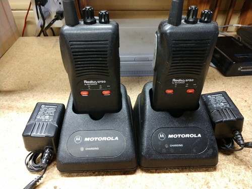 2 MOTOROLA RADIUS SP50 10 CHANNEL VHF 150-174MHz 5 WATTS