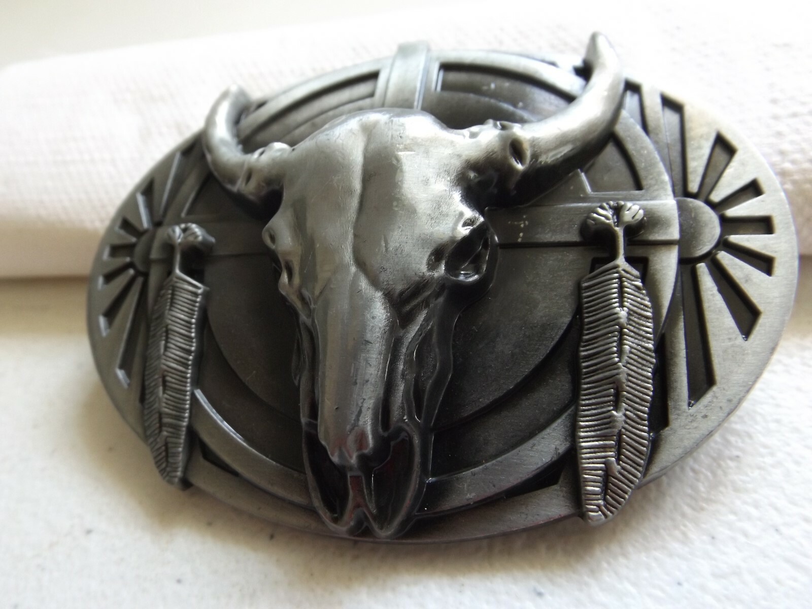 Western Bull Skull Horns, Feathers, Sun, Oval Shape, Pewter, Belt Buckle, NEW