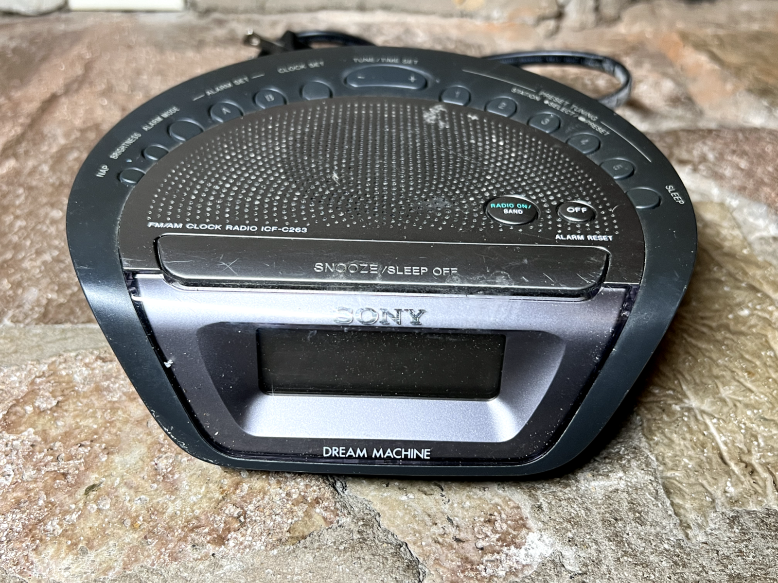 SONY - CYO Sony Dream Machine Clock Radio Model ICF-C263 Cheapest Price