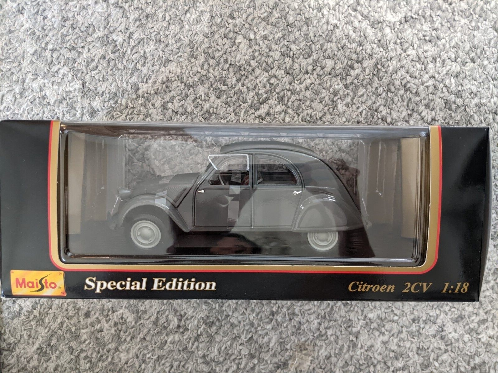 Maisto Citroen 2CV 1:18 (Open Box) | eBay